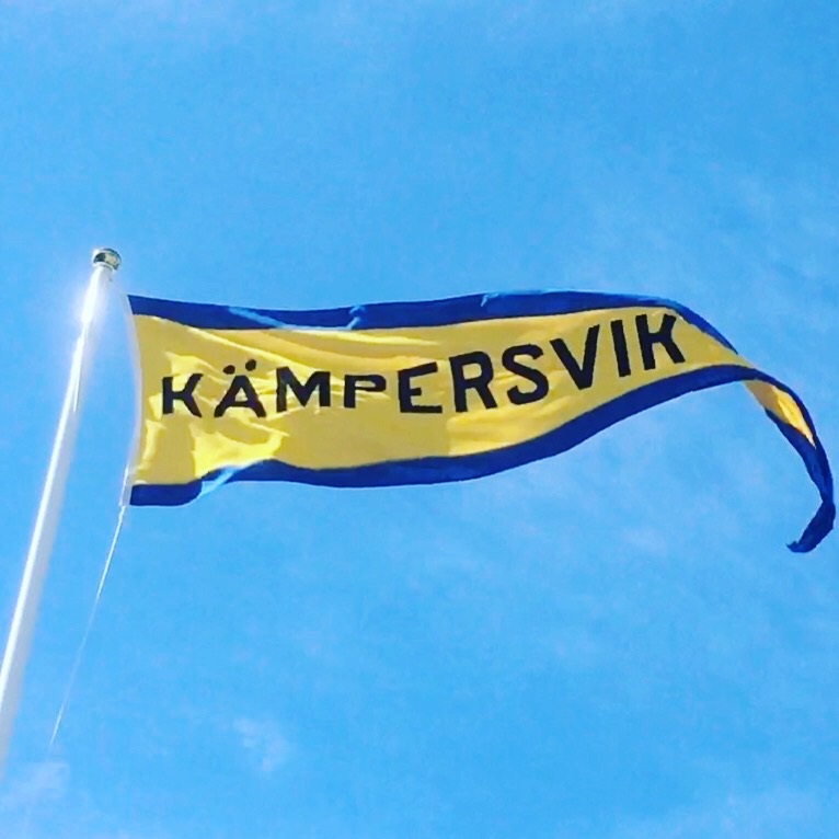 Vår nya fina vimpel som Linda har fotograferat
