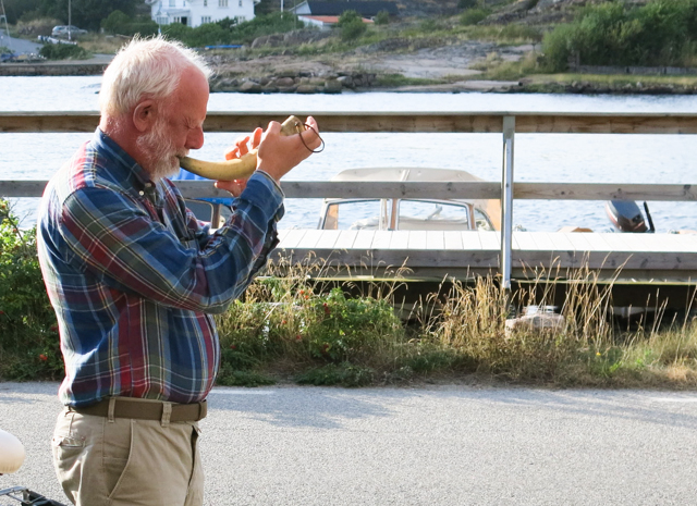 Bengt med kohorn-2